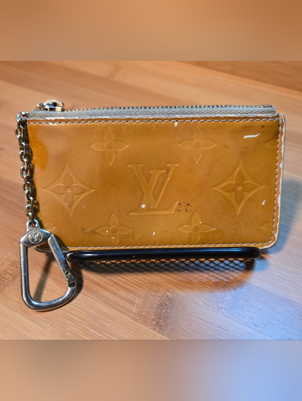 Louis Vuitton Monogram Gold/Yellow Vernis Key Cles